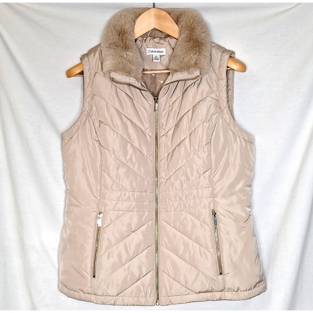 Calvin Klein Gray Tan Faux Fur Trim Chevron Quilted Puffer Vest Med M2XT7492